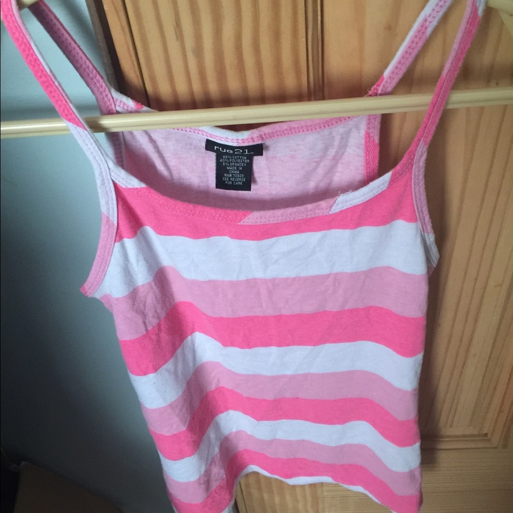 Tank top bundle - Picture 7 of 8
